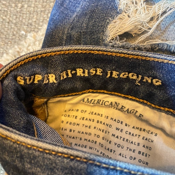 American Eagle Outfitters Super Hi-Rise Super Super Stretch X Distressed Jegging - Picture 6 of 10